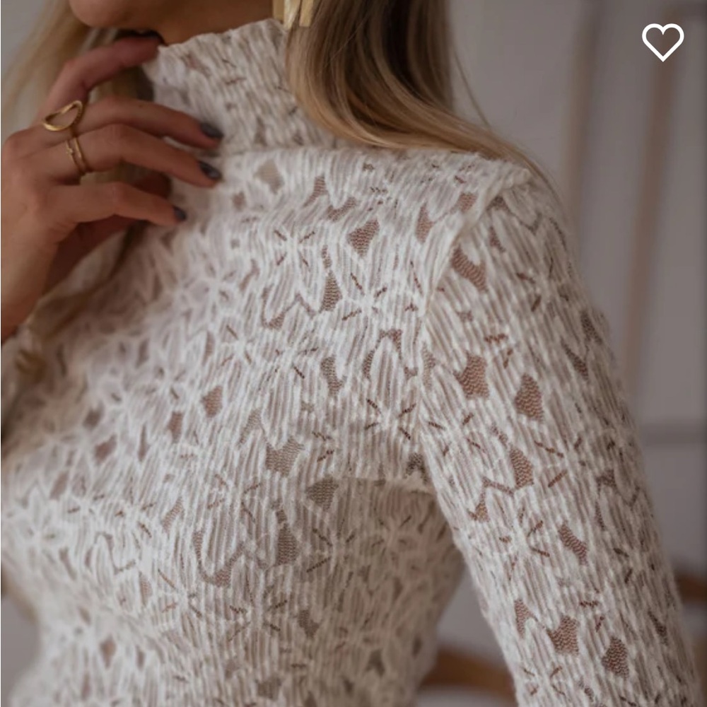 Easy Clothes Lace Long Sleeve 🤍